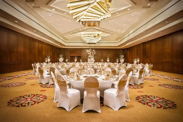 Jumeirah - venue for 2350 guests in Kuwait City (1)