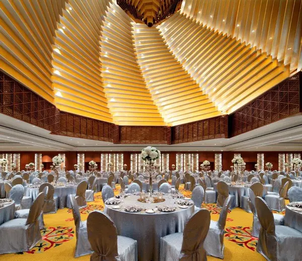 Jumeirah - venue for 2350 guests in Kuwait City (5)
